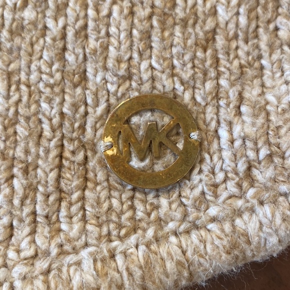 Michael Kors excellent condition turtleneck sweater.  Size L - Picture 2 of 5